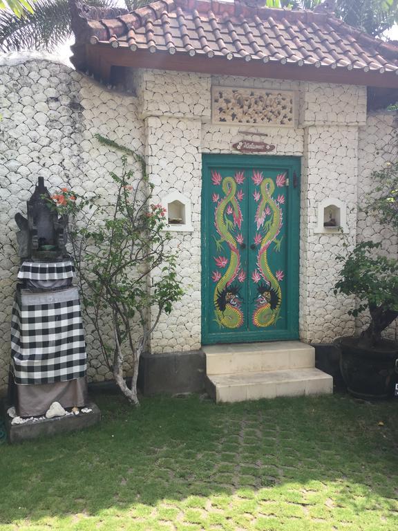 Domus De Janas Seminyak (Bali)